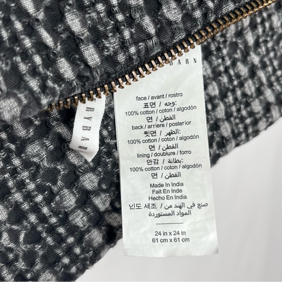 Pottery Barn Pillow Cover 24” Black Honeycomb Zipper Cotton Lined Euro - Picture 11 of 11